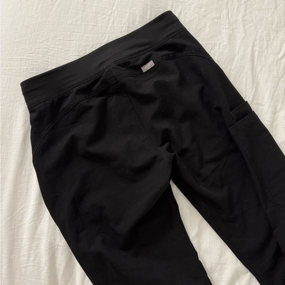 Scrubs - Picture 2 of 4